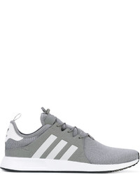 graue Turnschuhe von adidas