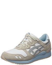 graue Turnschuhe von Asics