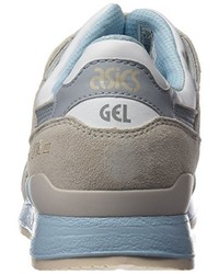 graue Turnschuhe von Asics