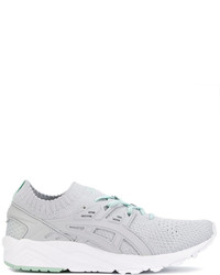 graue Turnschuhe von Asics