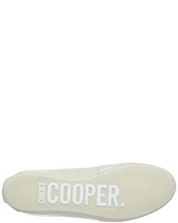 graue Turnschuhe von Candice Cooper