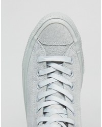 graue Turnschuhe von Converse