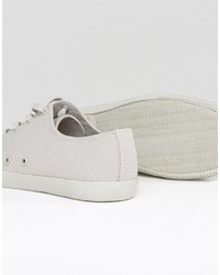 graue Turnschuhe von Asos