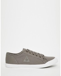 graue Turnschuhe von Le Coq Sportif