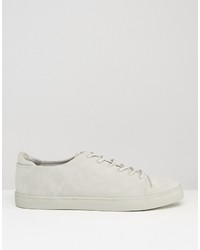 graue Turnschuhe von Asos