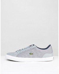 graue Turnschuhe von Lacoste