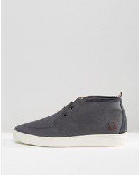 graue Turnschuhe von Fred Perry