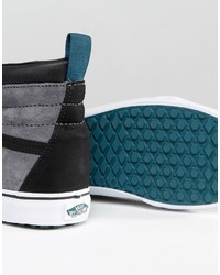 graue Turnschuhe von Vans