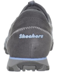 graue Turnschuhe von Skechers