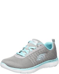 graue Turnschuhe von Skechers