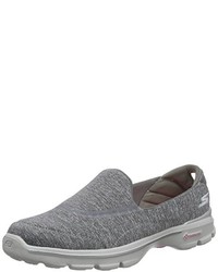 graue Turnschuhe von Skechers