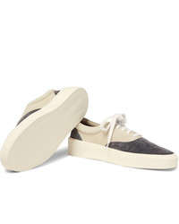 graue Wildleder niedrige Sneakers von Fear Of God