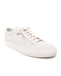 graue Wildleder niedrige Sneakers von Common Projects