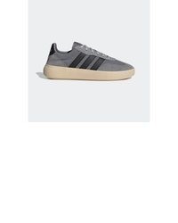 graue Wildleder niedrige Sneakers von adidas Sportswear
