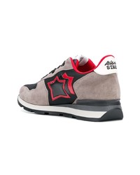 graue Wildleder niedrige Sneakers von atlantic stars