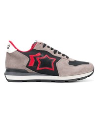 graue Wildleder niedrige Sneakers von atlantic stars