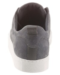 graue Wildleder niedrige Sneakers von BRUNO BANANI