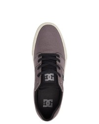 graue Wildleder niedrige Sneakers von DC Shoes