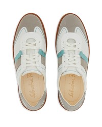 graue Wildleder niedrige Sneakers von Ferragamo