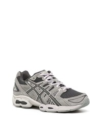 graue Wildleder niedrige Sneakers von Asics