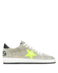 graue Wildleder niedrige Sneakers von Golden Goose