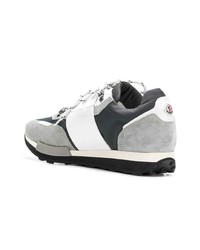 graue Wildleder niedrige Sneakers von Moncler