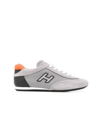 graue Wildleder niedrige Sneakers von Hogan