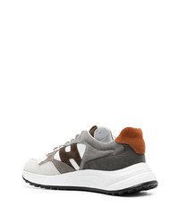 graue Wildleder niedrige Sneakers von Hogan