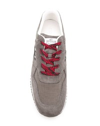 graue Wildleder niedrige Sneakers von Hogan