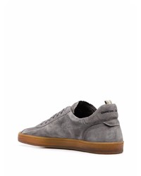 graue Wildleder niedrige Sneakers von Officine Creative