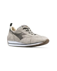 graue Wildleder niedrige Sneakers von Diadora