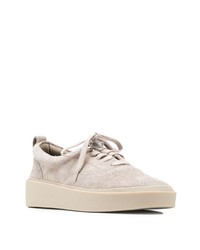 graue Wildleder niedrige Sneakers von Fear Of God