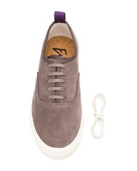 graue Wildleder niedrige Sneakers von Eytys