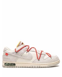 graue Wildleder niedrige Sneakers von Nike