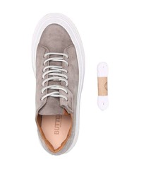 graue Wildleder niedrige Sneakers von Buttero