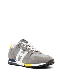 graue Wildleder niedrige Sneakers von Hogan