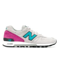 graue Wildleder niedrige Sneakers von New Balance