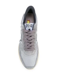 graue Wildleder niedrige Sneakers von atlantic stars