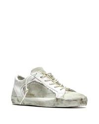 graue Wildleder niedrige Sneakers von Golden Goose