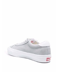 graue Wildleder niedrige Sneakers von Vans