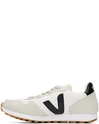 graue Wildleder niedrige Sneakers von Veja