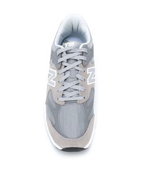 graue Wildleder Sportschuhe von New Balance