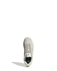 graue Wildleder Sportschuhe von adidas Sportswear