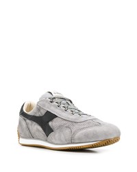 graue Wildleder Sportschuhe von Diadora