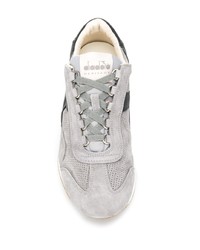 graue Wildleder Sportschuhe von Diadora