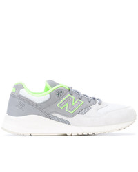 graue Wildleder Turnschuhe von New Balance