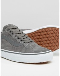 graue Wildleder Turnschuhe von Vans