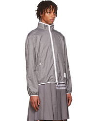 graue Windjacke von Thom Browne