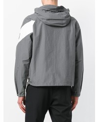 graue Windjacke von Moncler