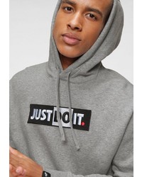 grauer bedruckter Pullover mit einem Kapuze von Nike Sportswear